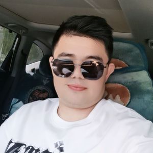 国产白嫩美女无套久久
